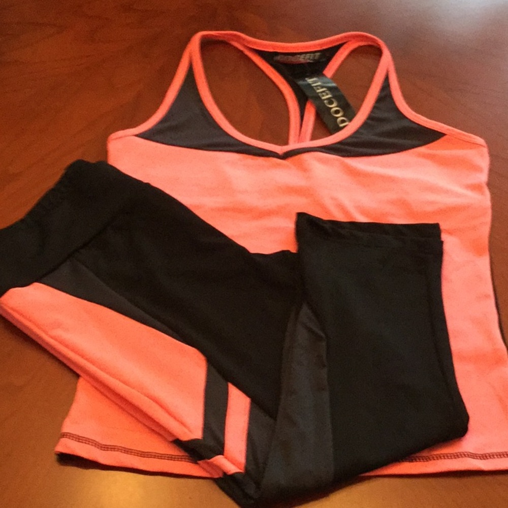 Docefit black and peach athletic wear outfit